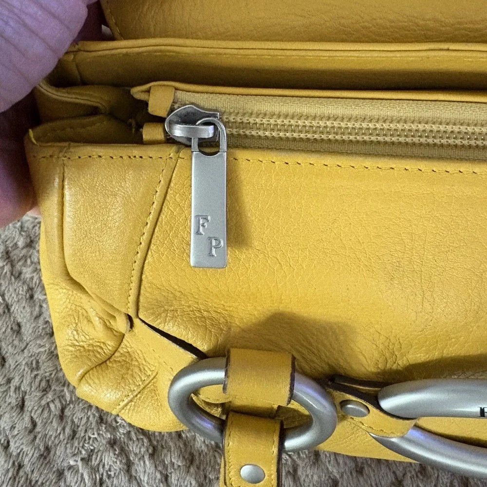 Fabrizio Poker Yellow Y2K Soft Leather Purse Shoulder Bag Made In Italy